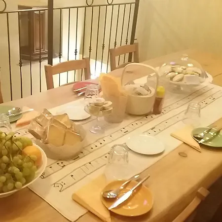 Carlito's Trattoria Con Πανδοχείο